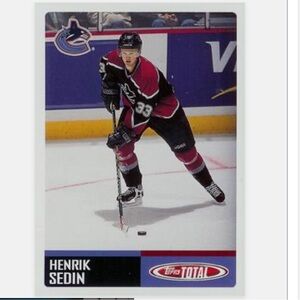 2002-03 Topps Total #12 Henrik Sedin